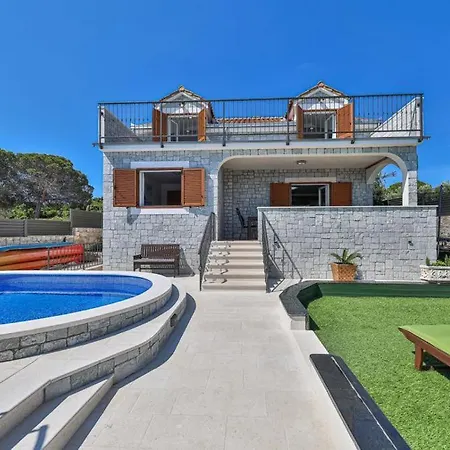 Vila Pinia Mali Drvenik